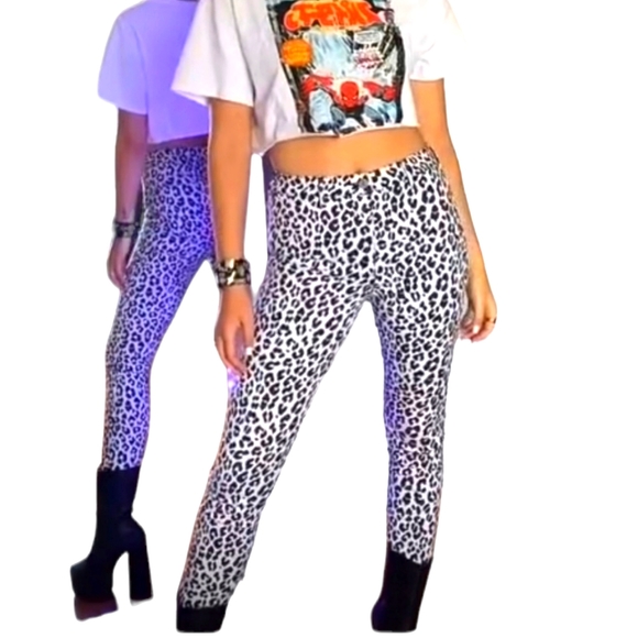 H&M White Animal Print High Waisted Skinny jeans size 10 - Picture 3 of 9